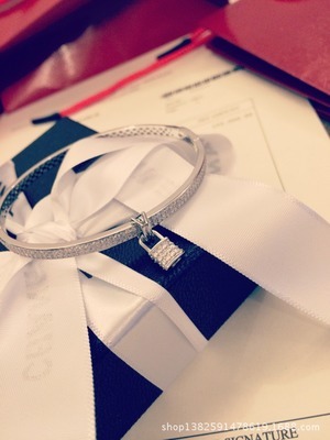 【爆款新品 家族華麗巨作 925銀鎖頭3排AAA級鋯石微鑲 工廠批發(fā)】價格,廠家,圖片,手鏈,深圳名妍淑女貿(mào)易-